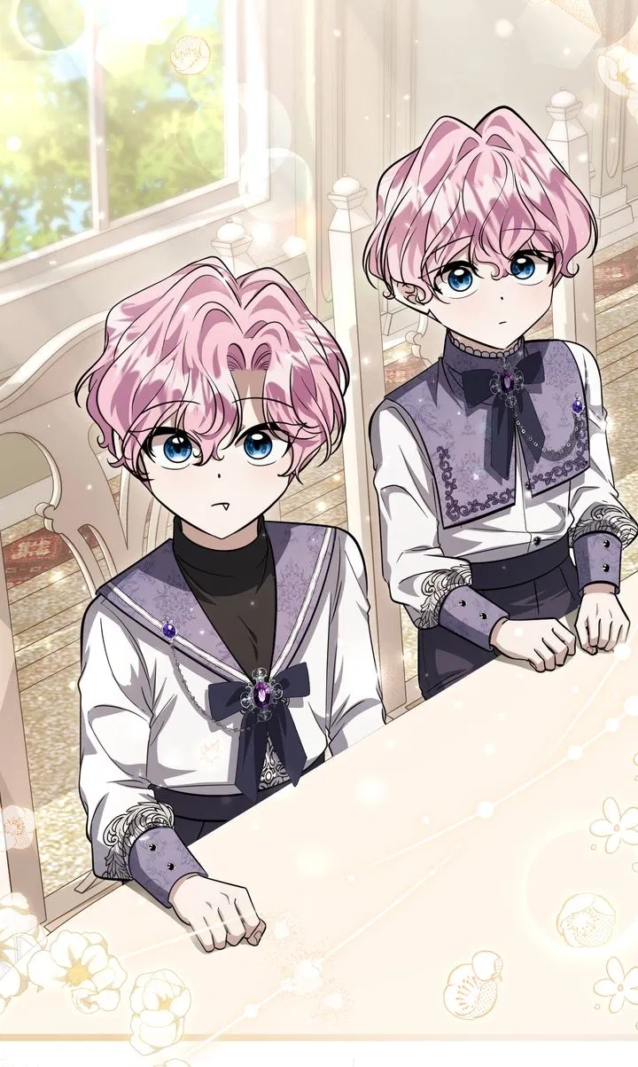 Read The Villain’s Daughter Plans to Run Away Manga Online