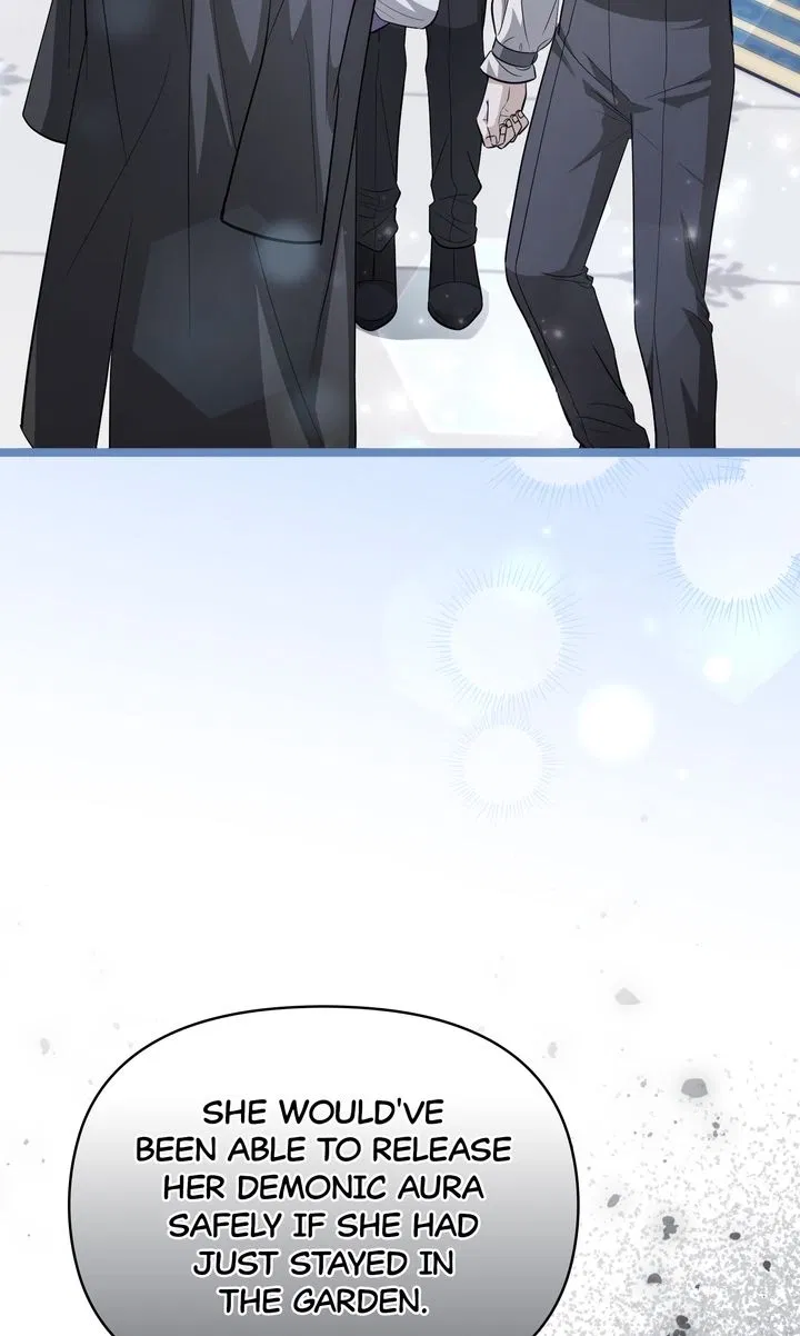 Read The Villain’s Daughter Plans to Run Away Manga Online